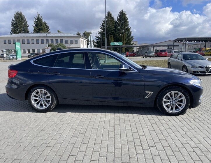 BMW Řada 3 Sedan / Limuzína 3,0 l 225 kw
