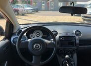 Mazda 2 13