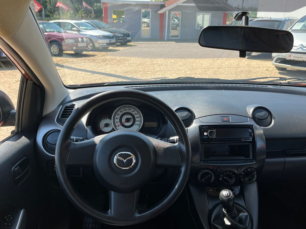 Mazda 2