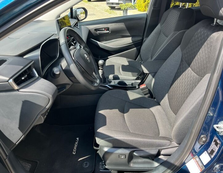 Toyota Corolla Sedan / Limuzína 1,5 l 92 kw