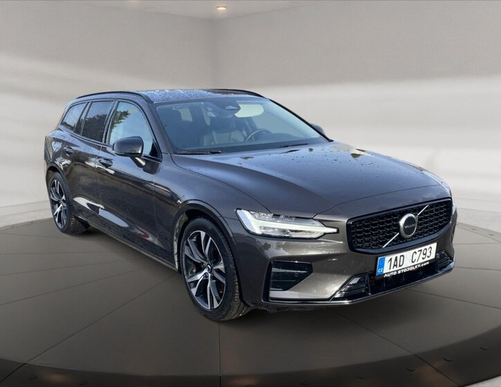 Volvo V60 Kombi 2,0 l 145 kw