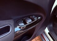 Nissan Juke SUV / Terénní 1,6 l 160 kw