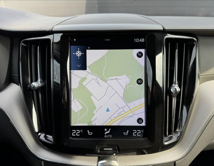 Volvo XC60 SUV / Terénní 2,0 l 173 kw