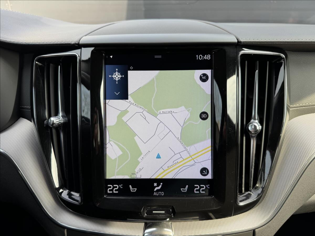 Volvo XC60 SUV / Terénní 2,0 l 173 kw