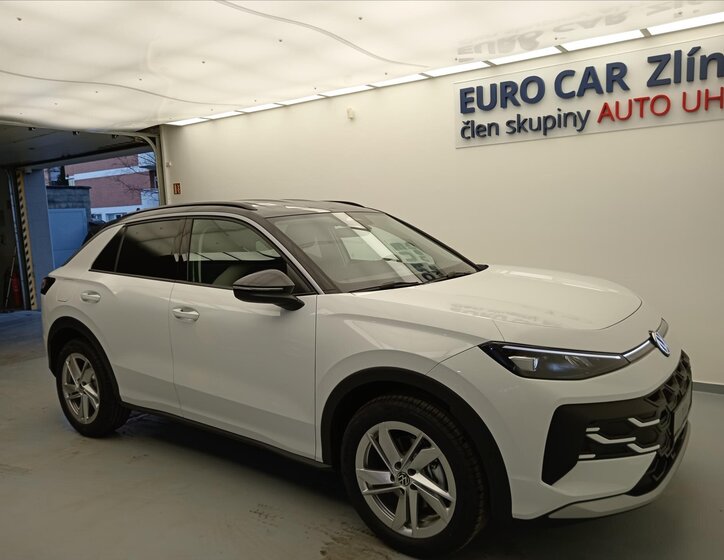 Volkswagen T-Roc SUV 1,5 l 110 kw
