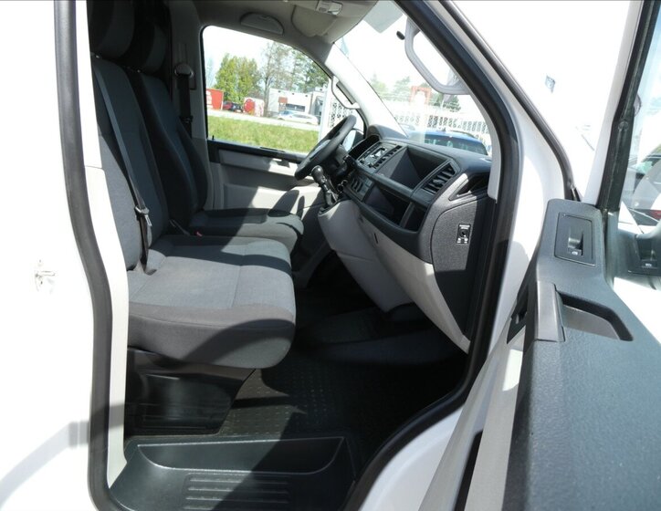 Volkswagen Transporter Skříň 2,0 l 75 kw
