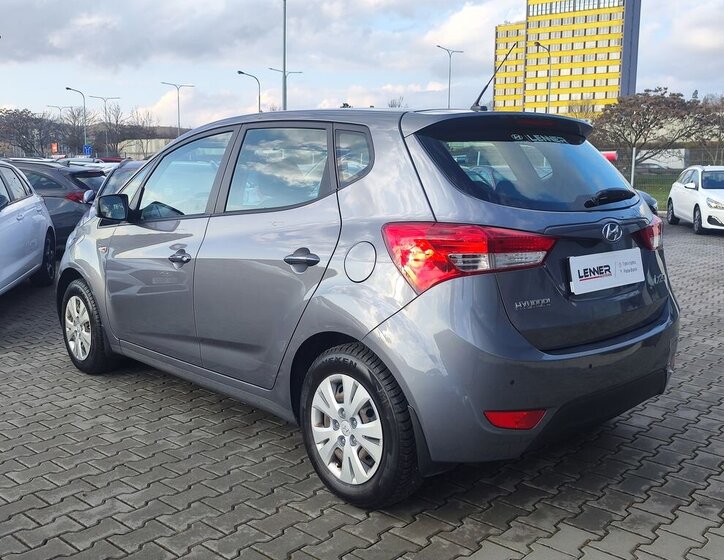 Hyundai ix20 MPV 1,4 l 66 kw
