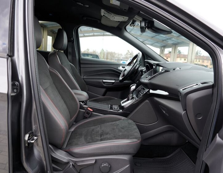 Ford Kuga SUV / Terénní 2,0 l 132 kw