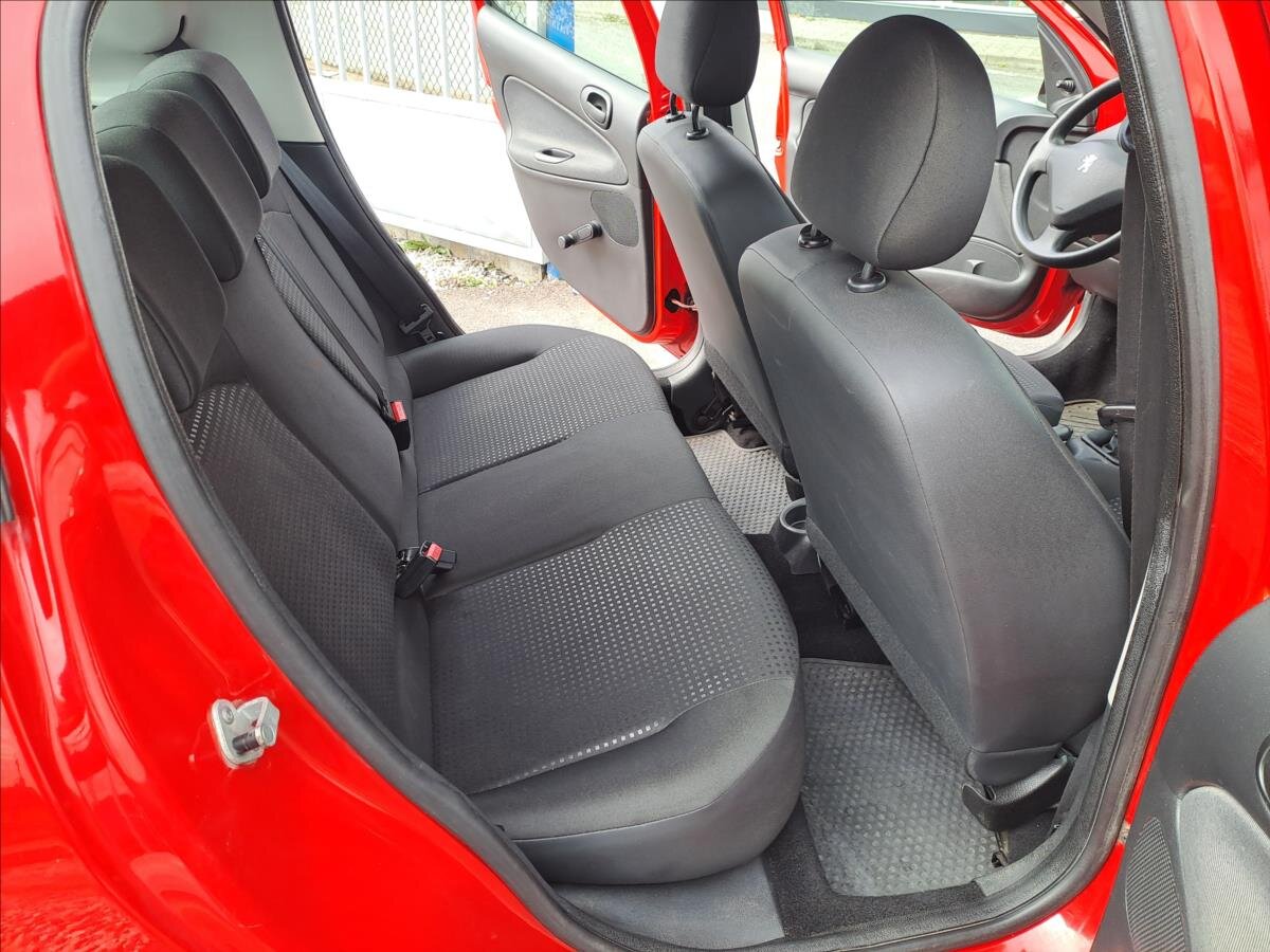 Peugeot 206 Hatchback 1,1 l 44 kw