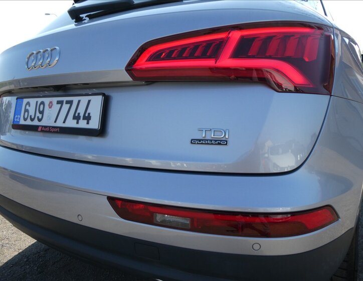 Audi Q5 SUV / Terénní 2,0 l 120 kw