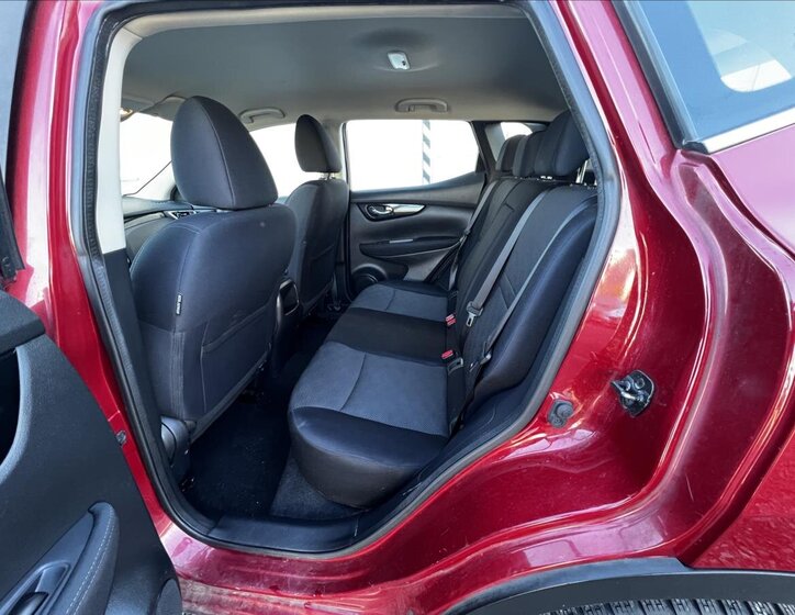 Nissan Qashqai SUV / Terénní 1,2 l 85 kw