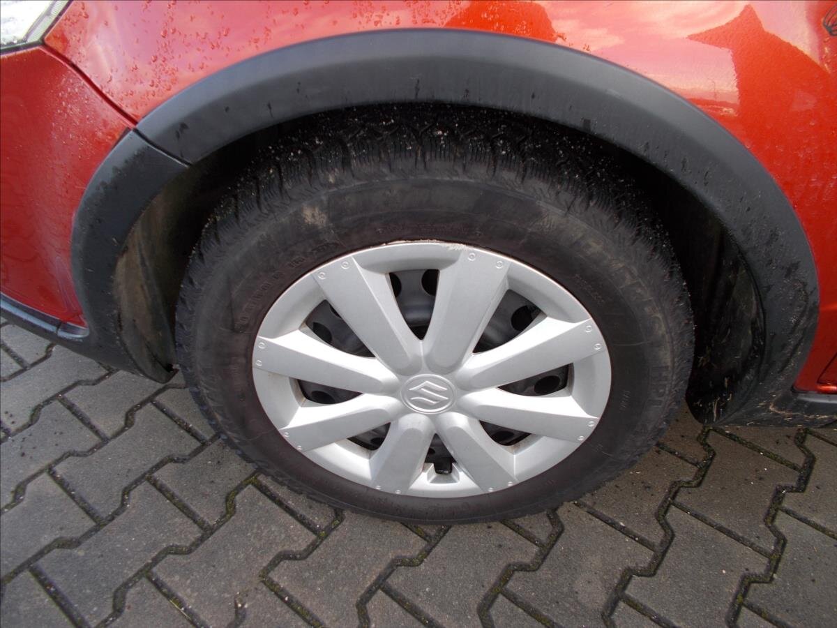 Suzuki SX4 Hatchback 1,6 l 88 kw