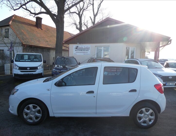 Dacia Sandero Hatchback 1,1 l 55 kw