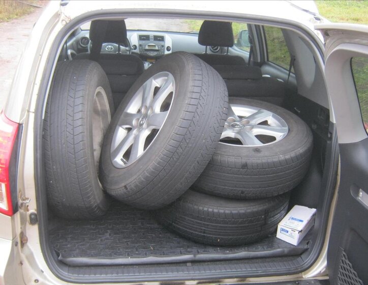 Toyota RAV4 Kombi 2,0 l 112 kw