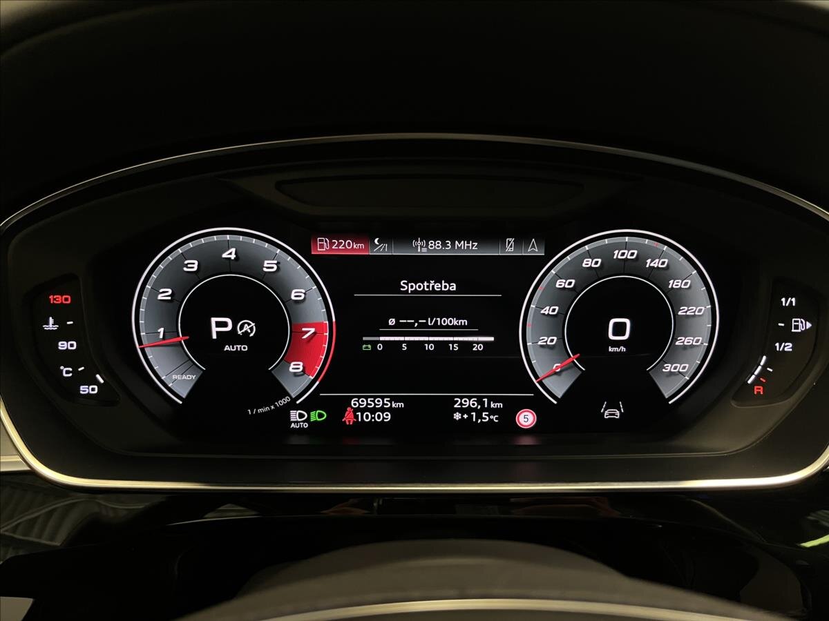 Audi S8 Sedan 4,0 l 420 kw