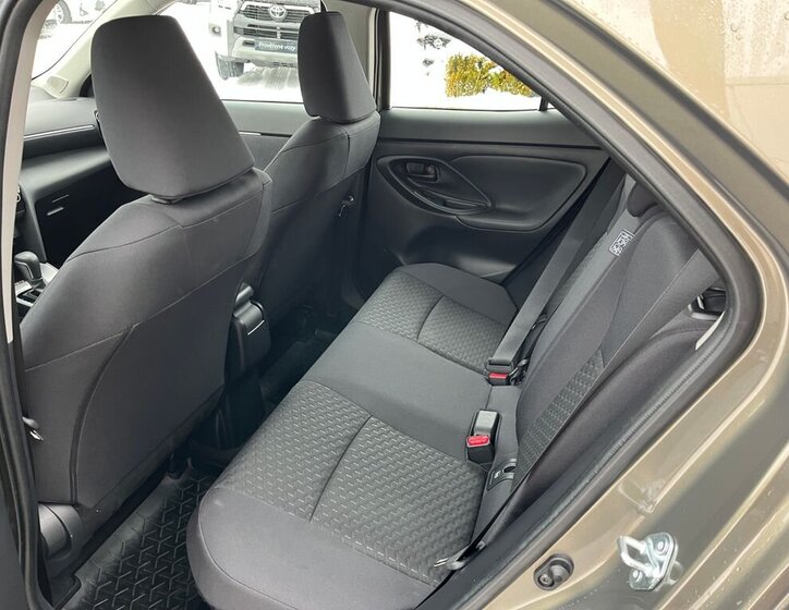 Toyota Yaris Cross 15