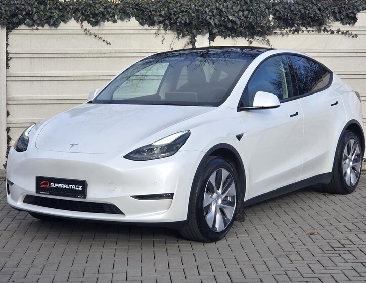 Tesla Model Y SUV 0,0 378 kw