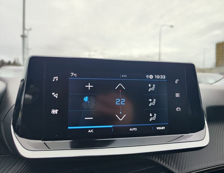 Peugeot 2008 SUV 1,2 l 74 kw