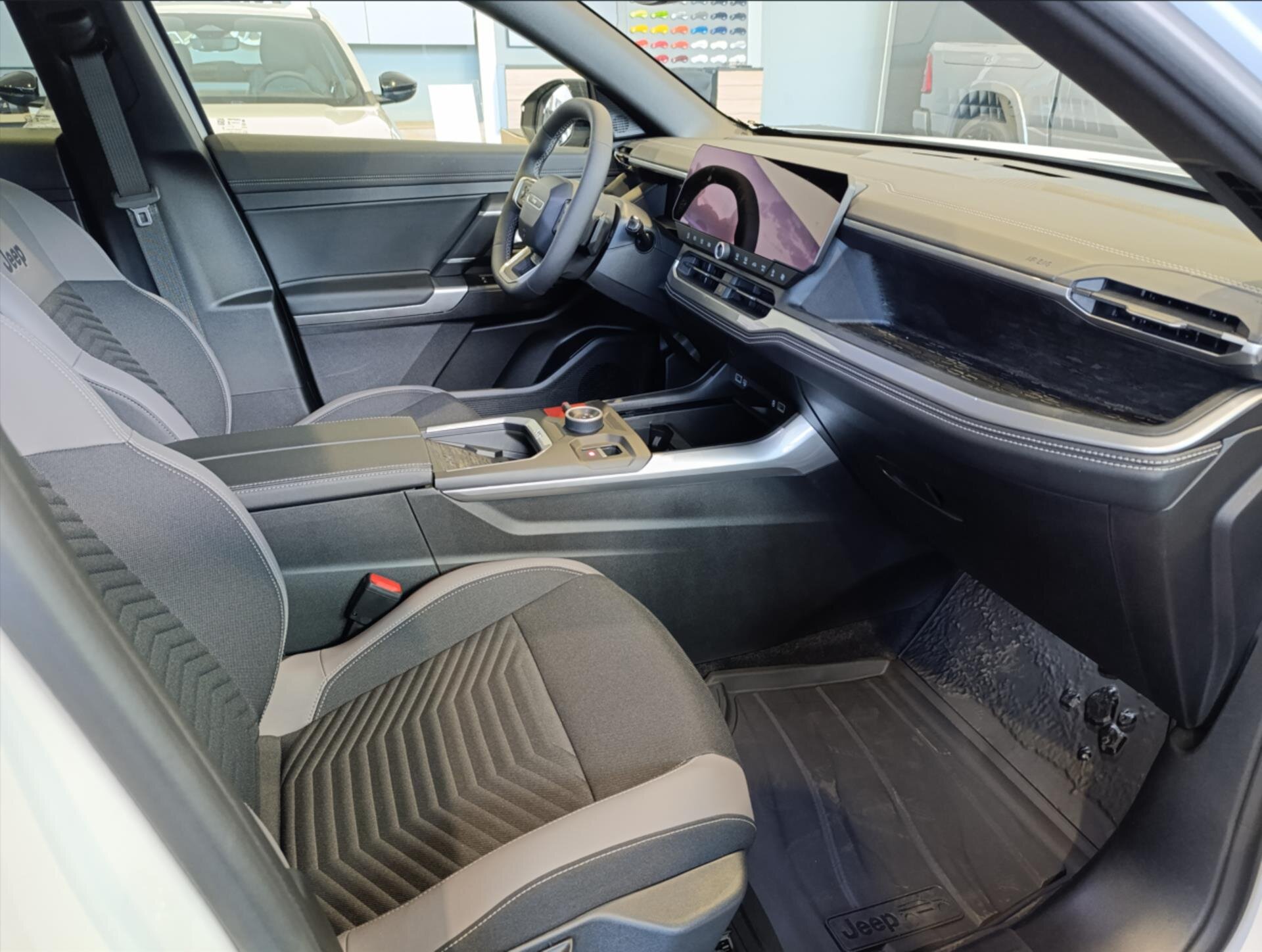 Jeep Compass SUV / Terénní 1,2 l 107 kw