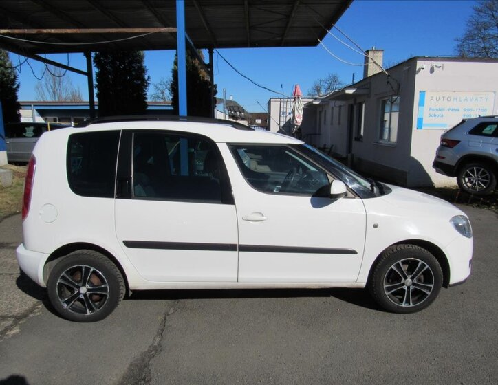 Škoda Roomster Kombi 1,2 l 51 kw