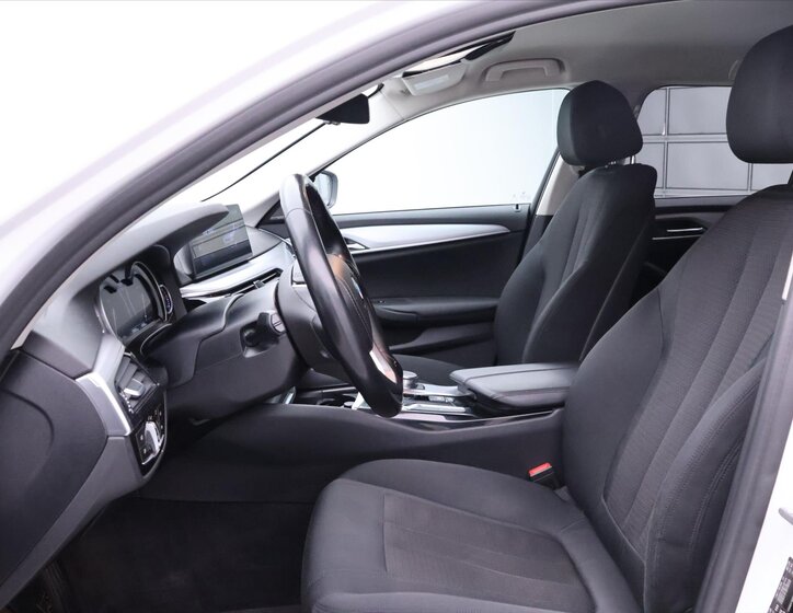 BMW Řada 5 Kombi 2,0 l 170 kw