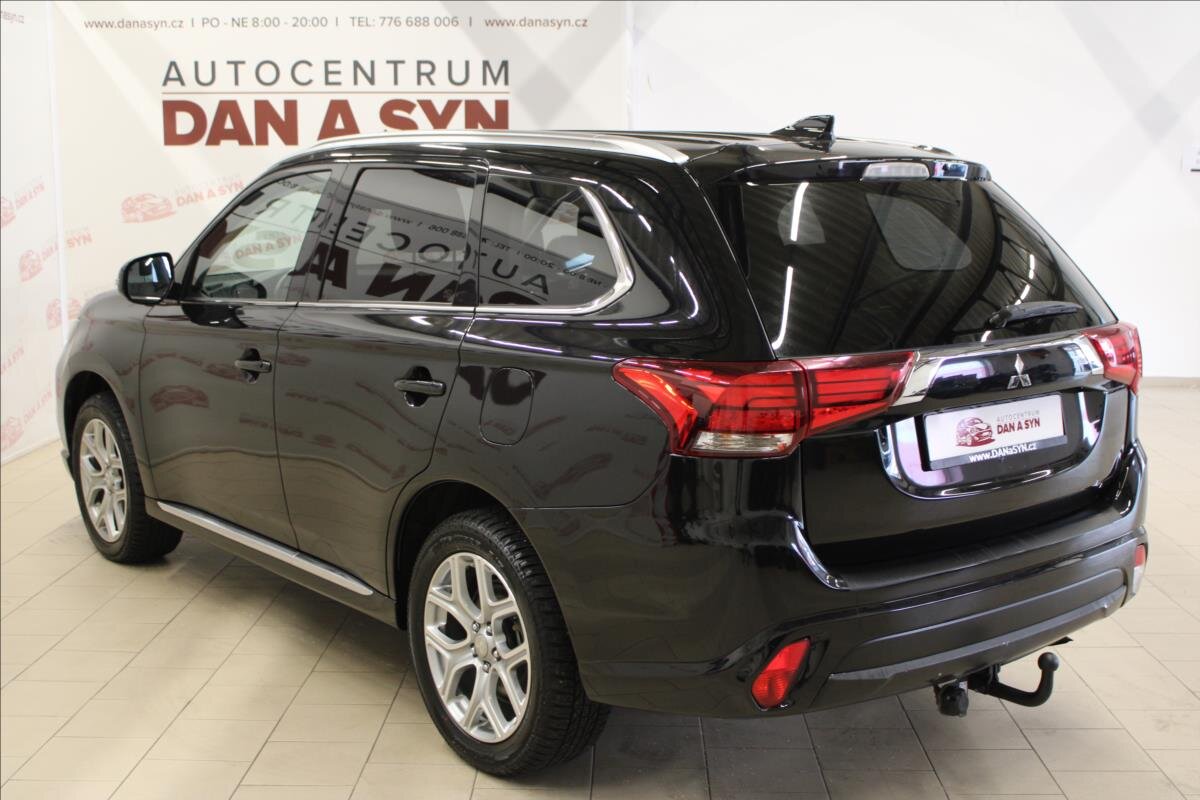Mitsubishi Outlander SUV / Terénní 2,0 l 89 kw