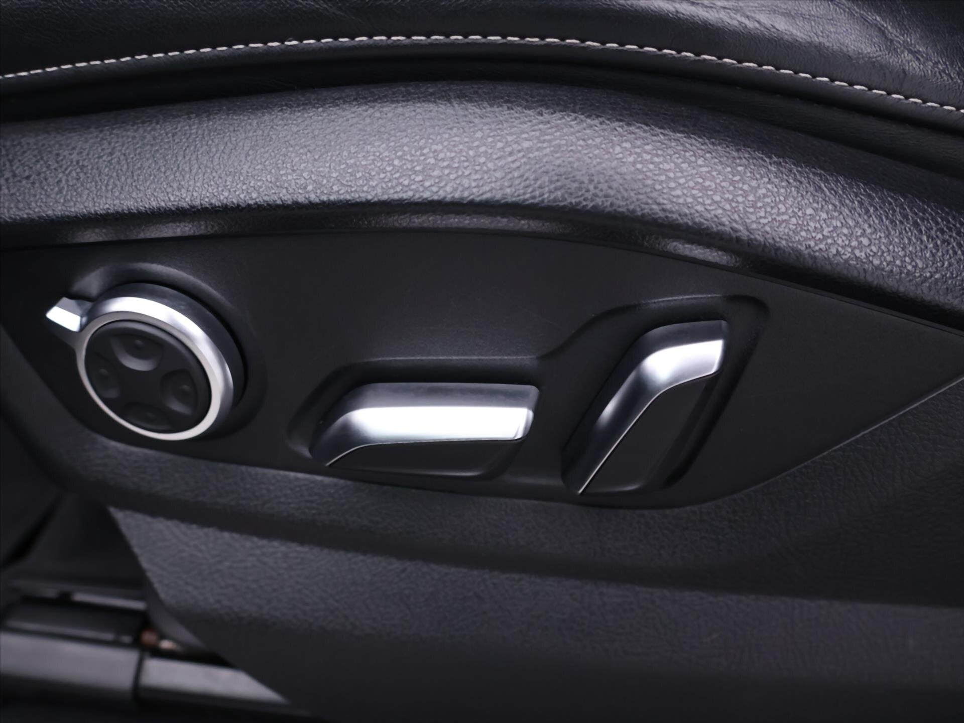 Audi Q7 SUV / Terénní 3,0 l 200 kw