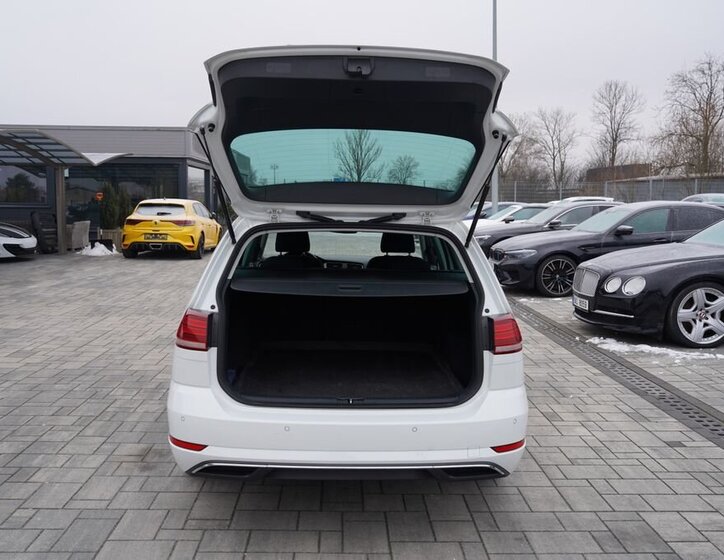 Volkswagen Golf Kombi 1,6 l 85 kw