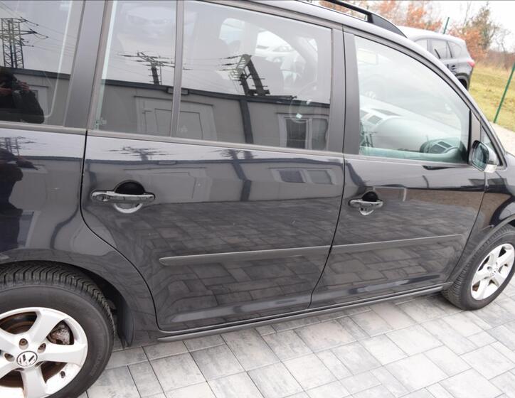 Volkswagen Touran 11