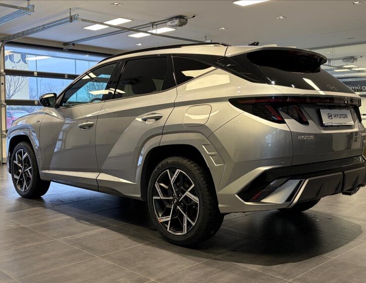 Hyundai Tucson SUV 1,6 l 176 kw