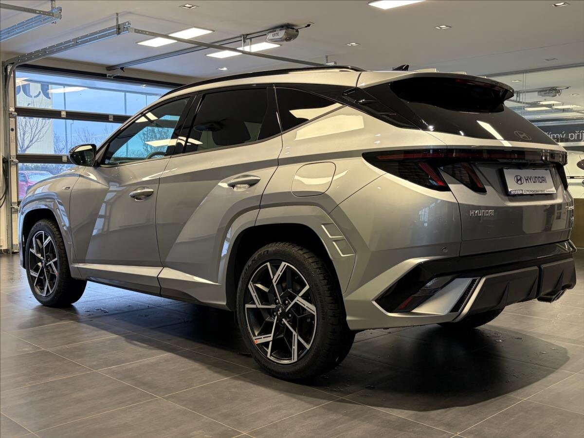 Hyundai Tucson SUV 1,6 l 176 kw