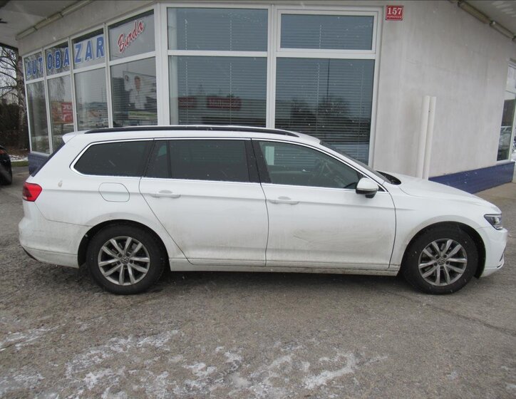 Volkswagen Passat Kombi 2,0 l 110 kw