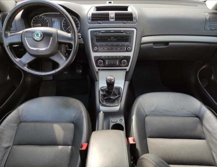 Škoda Octavia Sedan / Limuzína 1,9 l 77 kw