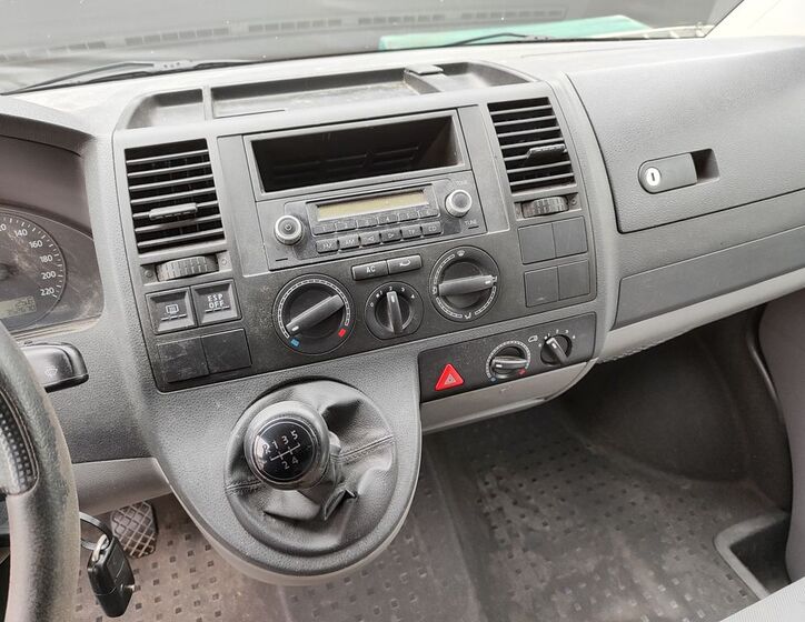 Volkswagen Transporter 17