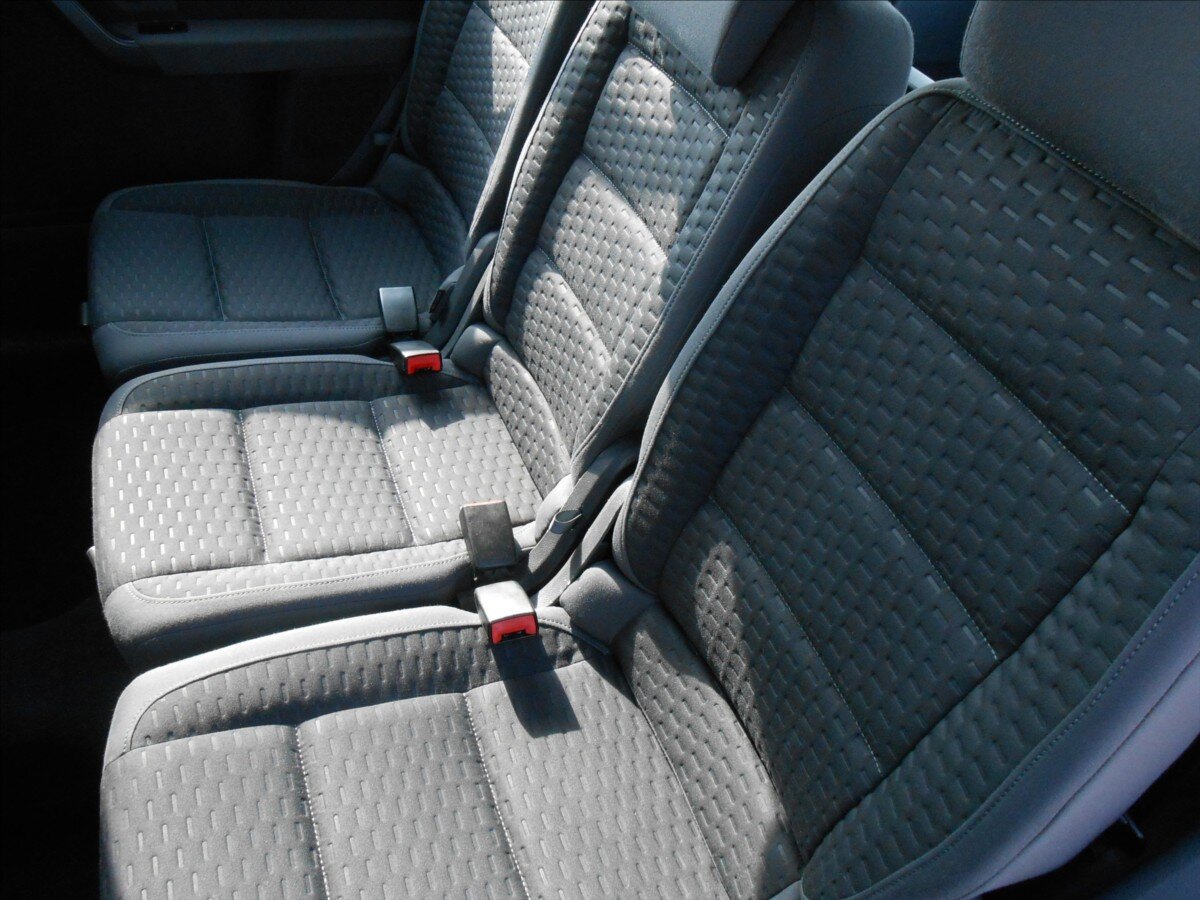 Volkswagen Touran Kombi 2,0 l 103 kw