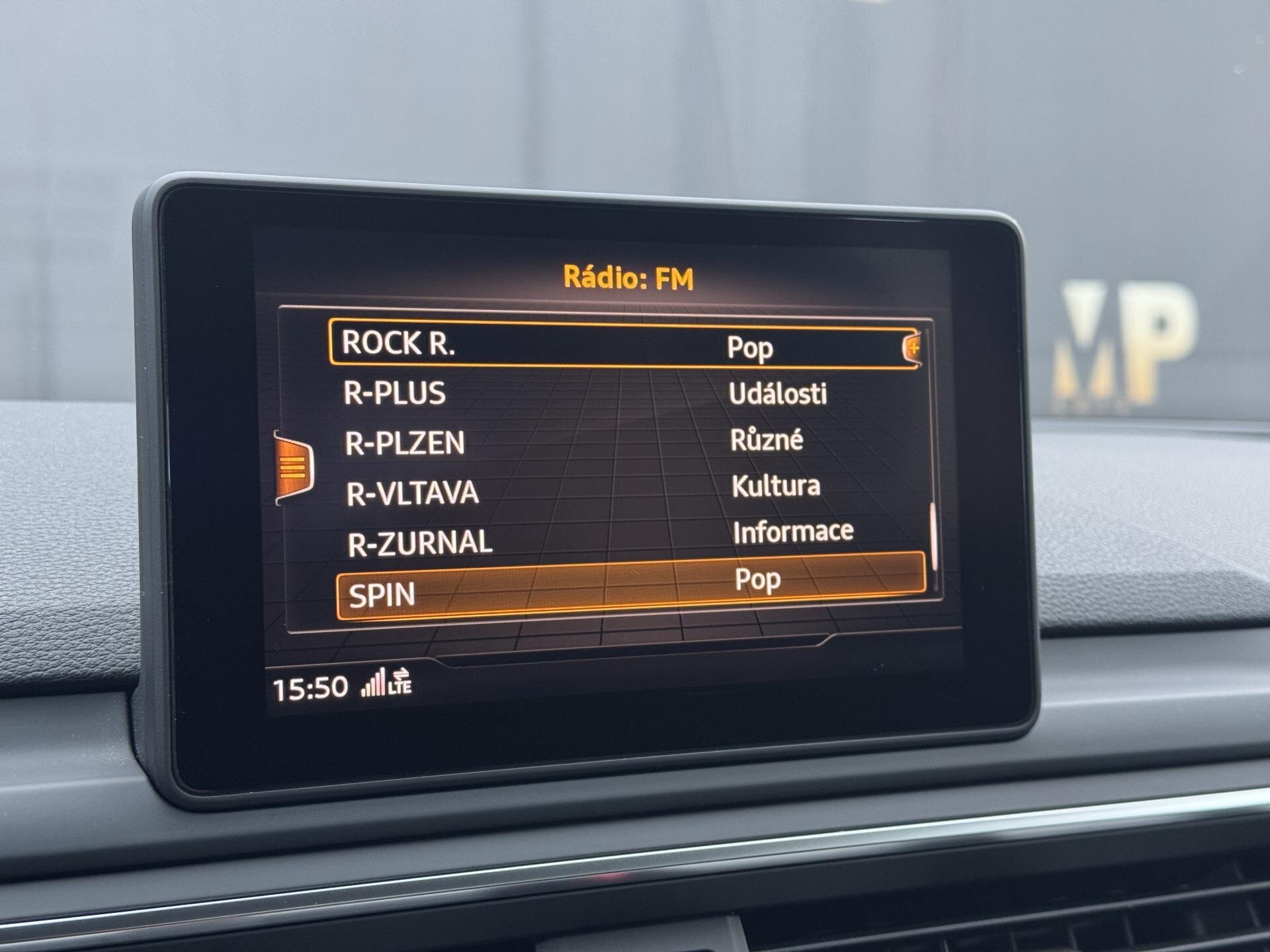 Audi A4 Kombi 2,0 l 140 kw