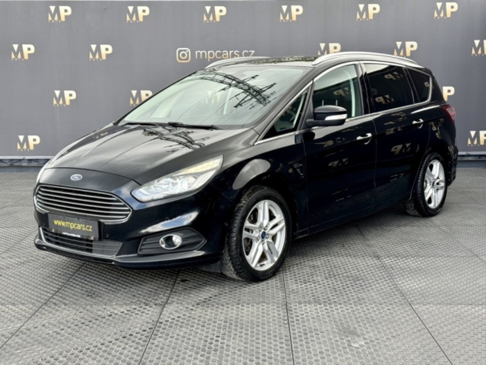 Ford S-MAX 1