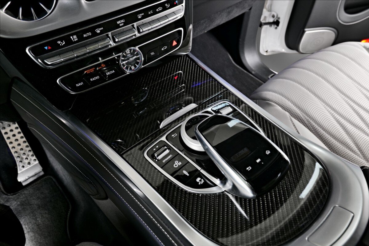 Mercedes-Benz Třídy G SUV / Terénní 4,0 l 430 kw