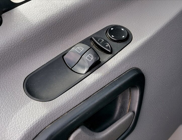 Mercedes-Benz Sprinter Sklápěč 2,1 l 120 kw