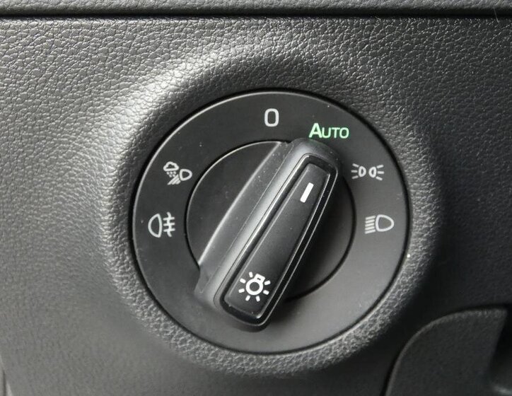 Škoda Karoq SUV / Terénní 1,5 l 110 kw