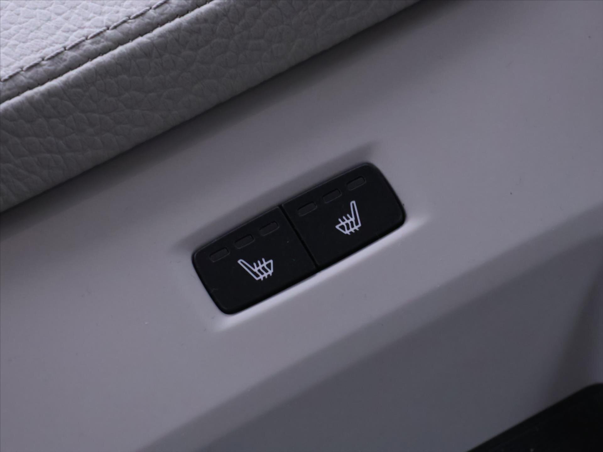 Volvo V90 Kombi 2,0 l 187 kw