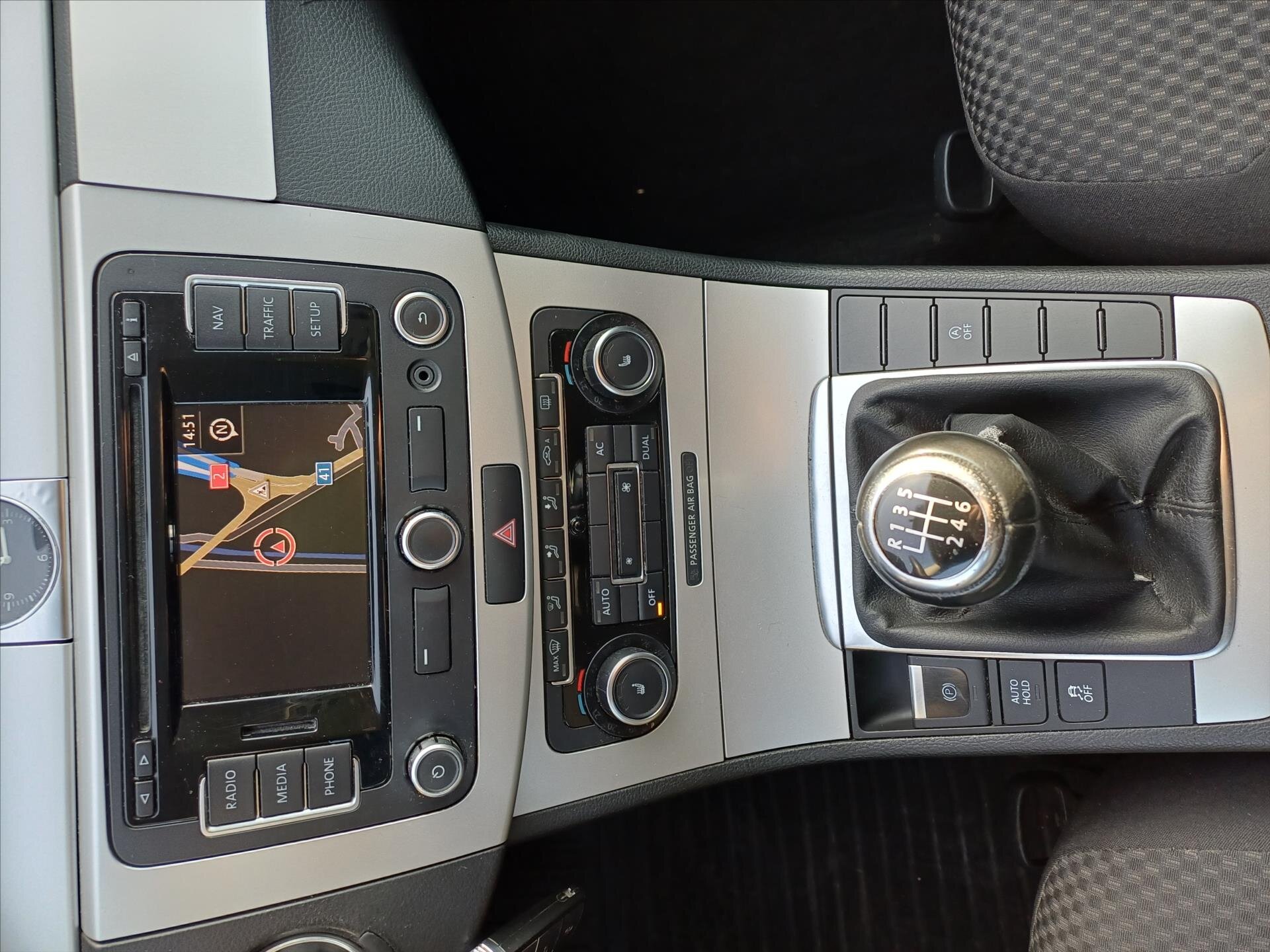 Volkswagen Passat Kombi 1,6 l 77 kw