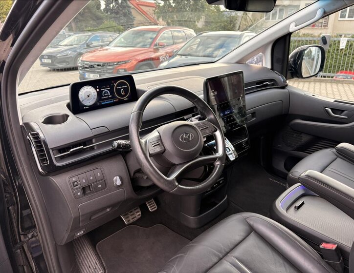 Hyundai Staria MPV 2,2 l 130 kw