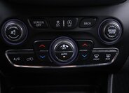 Jeep Cherokee SUV / Terénní 2,2 l 147 kw