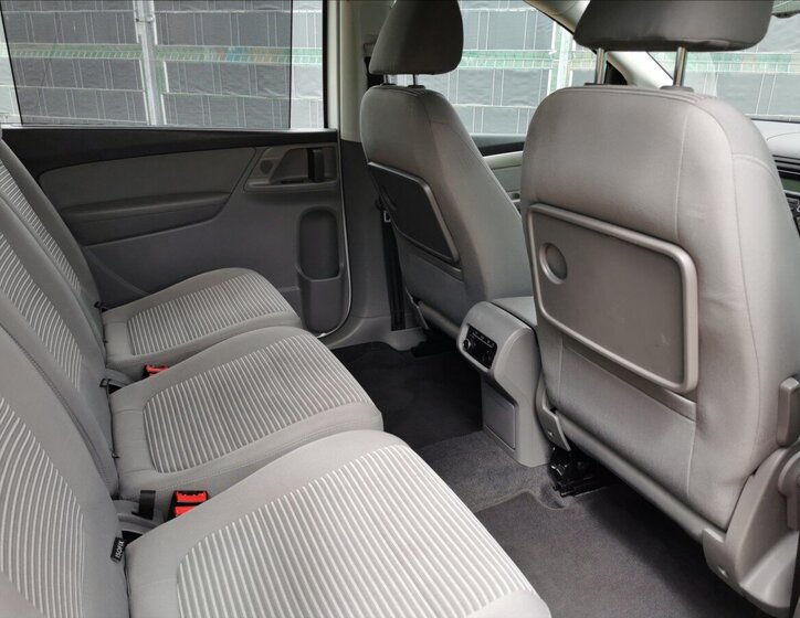 Seat Alhambra Kombi 1,4 l 110 kw