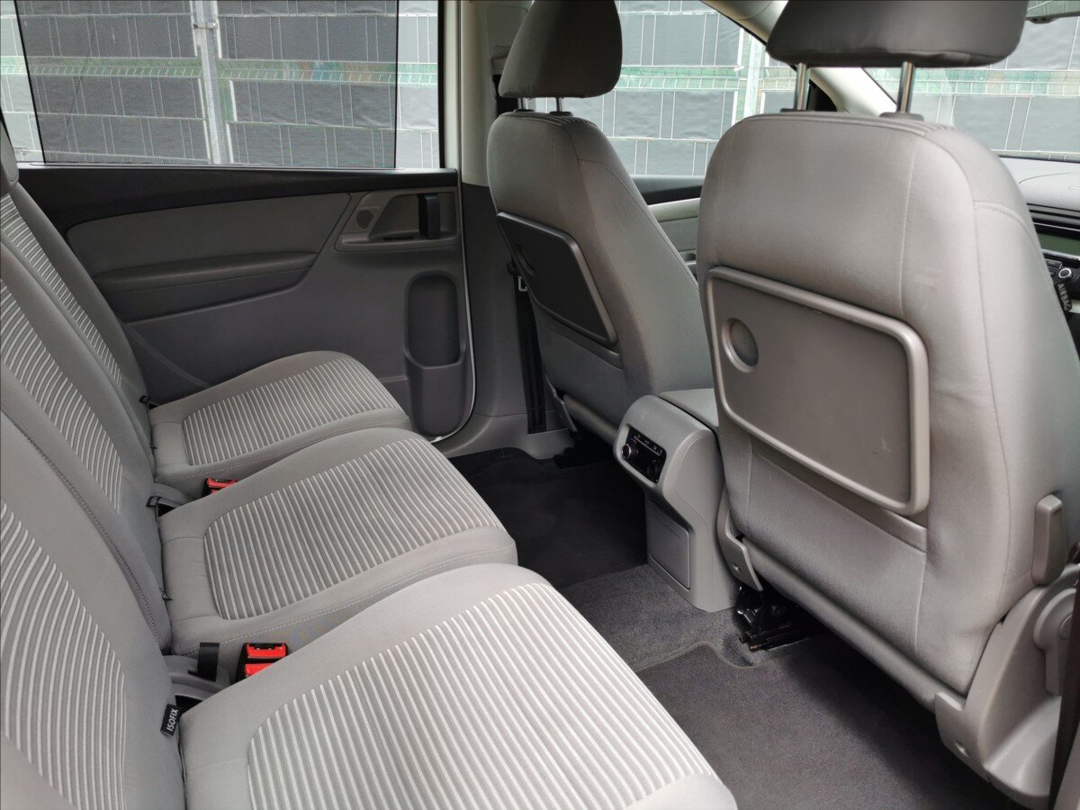 Seat Alhambra Kombi 1,4 l 110 kw