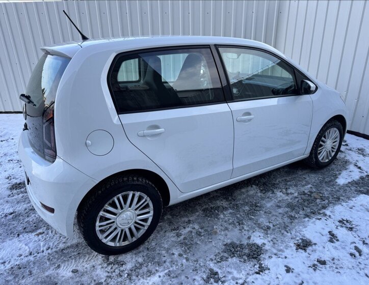 Volkswagen up! 13