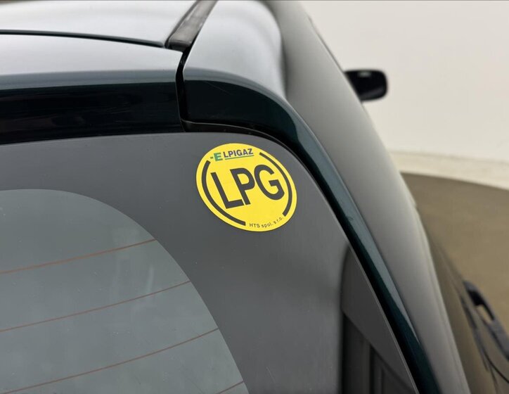 Toyota Yaris Hatchback 1,3 l 64 kw