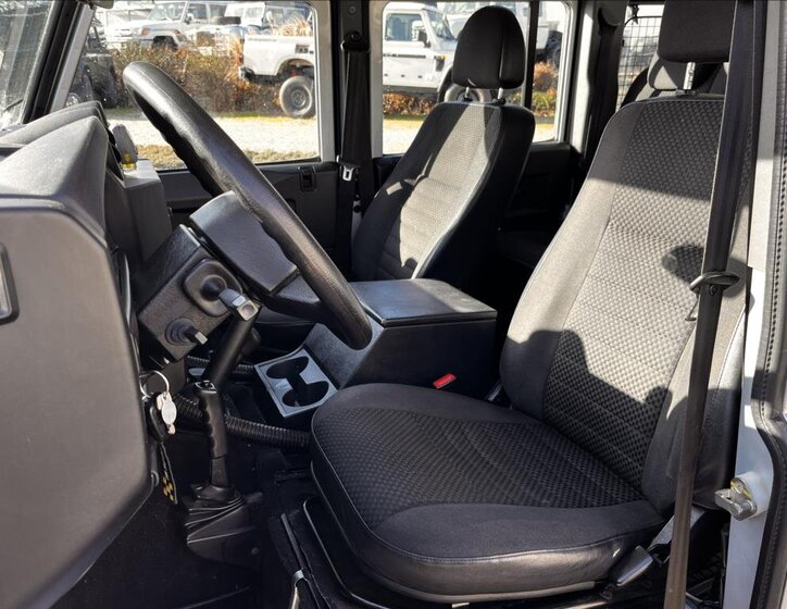 Land Rover Defender Ostatní 2,4 l 90 kw