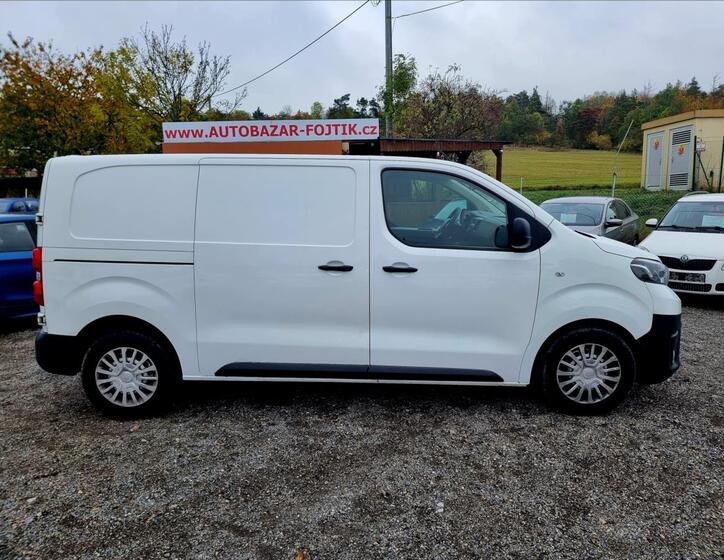 Toyota ProAce 8